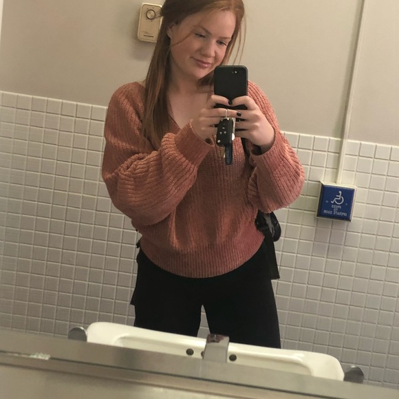 Dusty Rose 🌹 Urban Outfitters Chunky Sweater - Picture 3 of 5